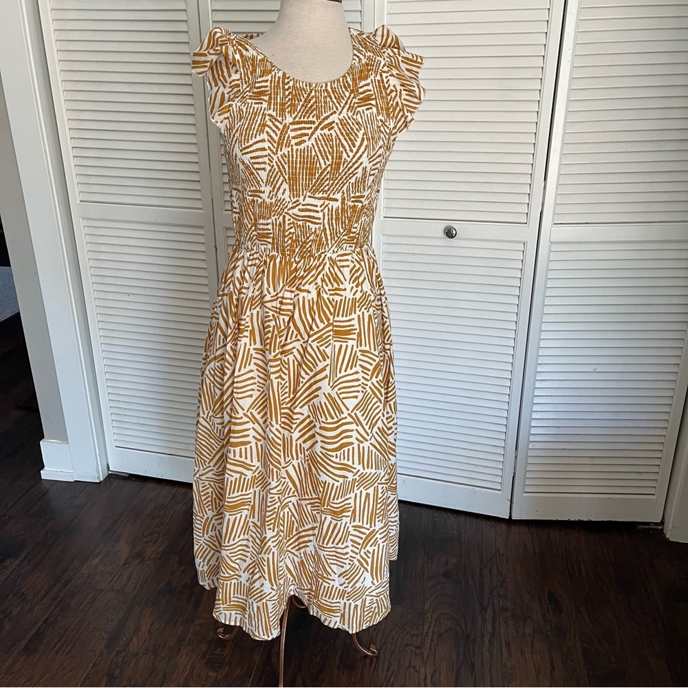 THML midi dress brown white line print ruffle sleeve smocked medium